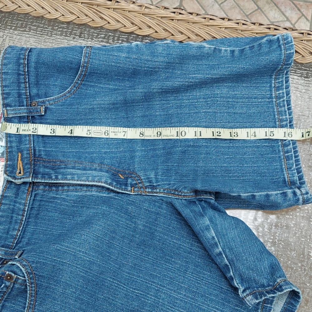 Levi's, Women's Levi's relaxed fit shorts, 12 - Picture 8 of 8